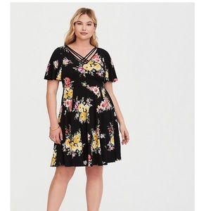 TORRID BLACK FLORAL JERSEY KNIT SKATER DRESS